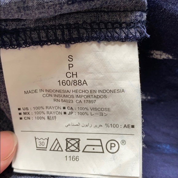 Old Navy Spaghetti Strap Summer Dress - Picture 8 of 9